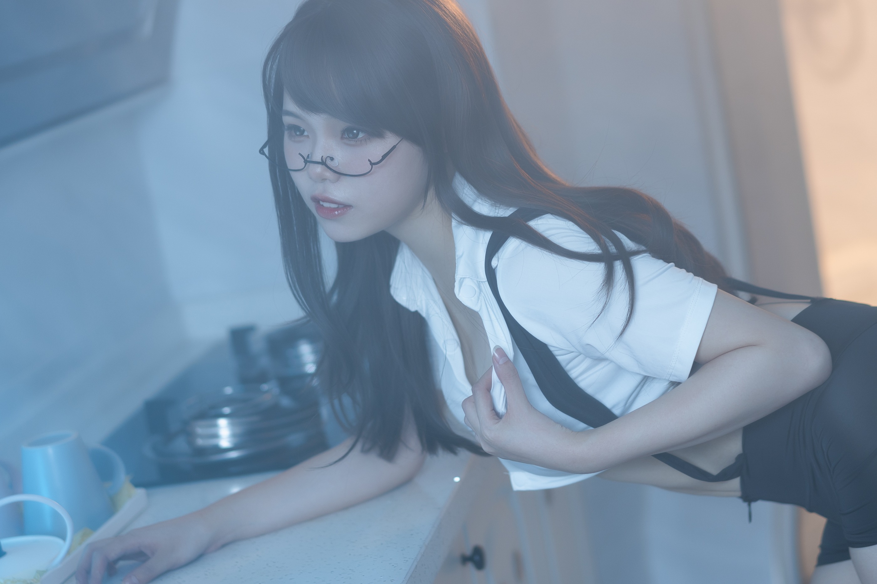 图片[1]-七月喵子 – NO.006 眼镜娘1号 [21P]-XikXak